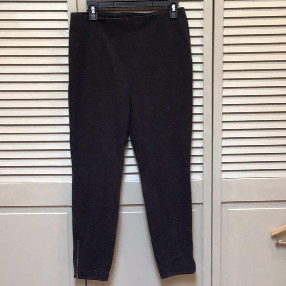 Utopia by Hue Charcoal Gray Straight Leg Women’s pants